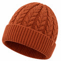 Bonnet taille unique en maille terracotta à torsades avec revers